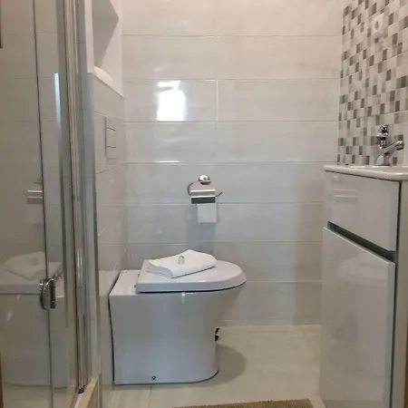 White House 3* Αβέιρο