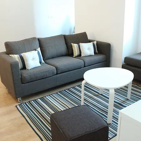 White House 3*