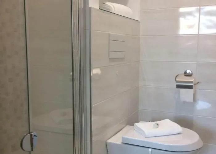 בית הארחה White House אבאירו