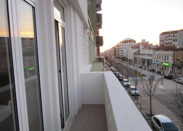 בית הארחה White House 3*