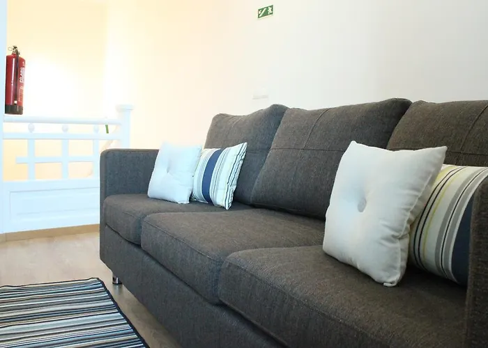 Konukevi White House 3*