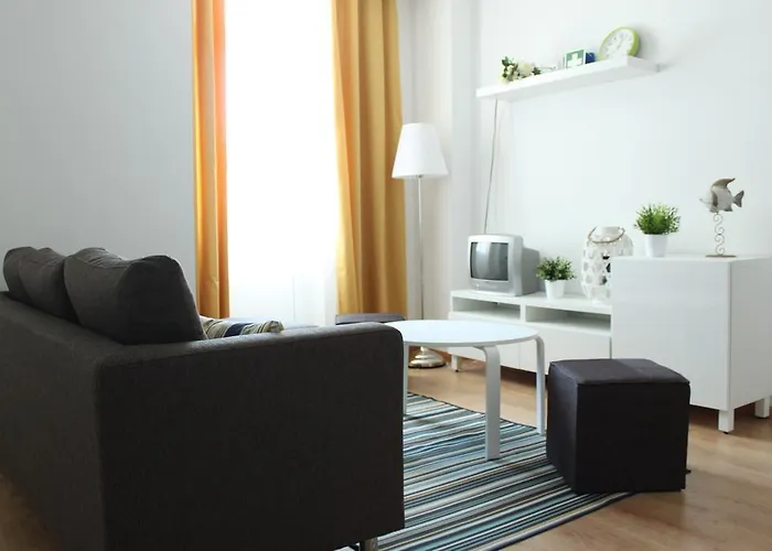 White House בית הארחה