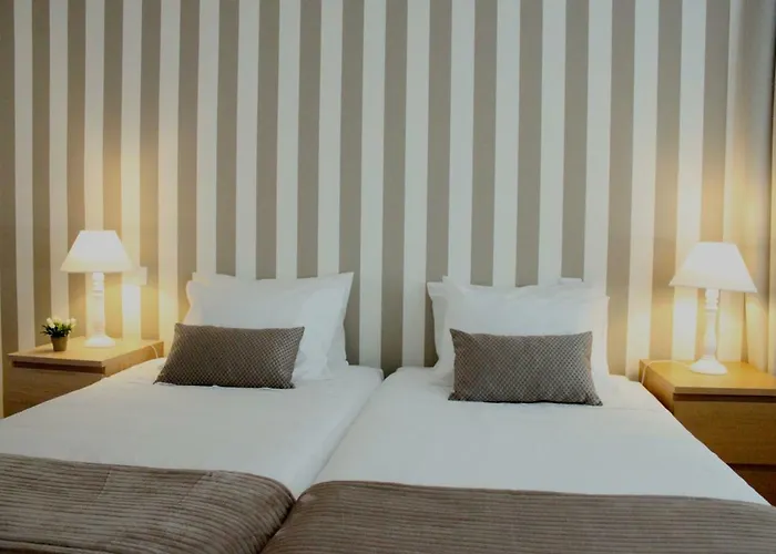 Konukevi White House 3*